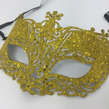 Máscara com Glitter Dourada