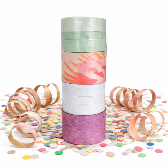 Kit Carnaval (1 Confete 80 gramas + 20 Rolinhos de Serpetina Colorida Kit Carnaval (1 Confete 80 gramas + 20 Rolinhos de Serpetina Colorida