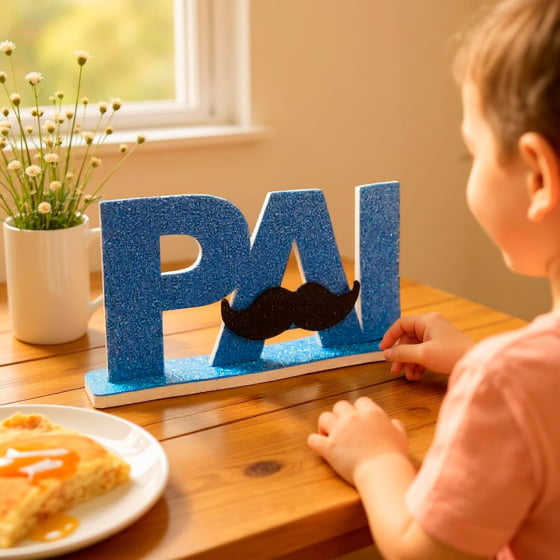 Enfeite de Mesa EVA com Glitter Escrita "Pai" Dia dos Pais