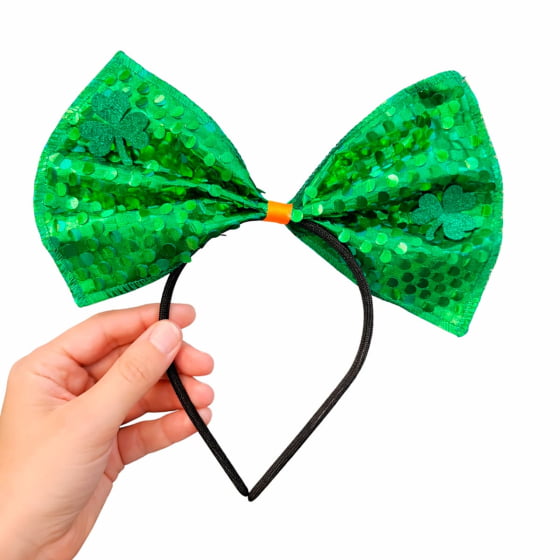 Tiara Laço Grande Paetê com Trevo Saint Patrick´s Day
